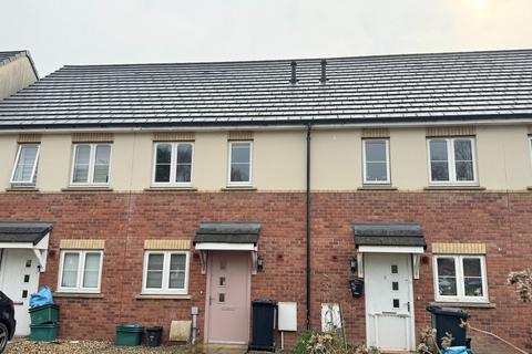 2 bedroom terraced house to rent, Overstreet Green, Lydney