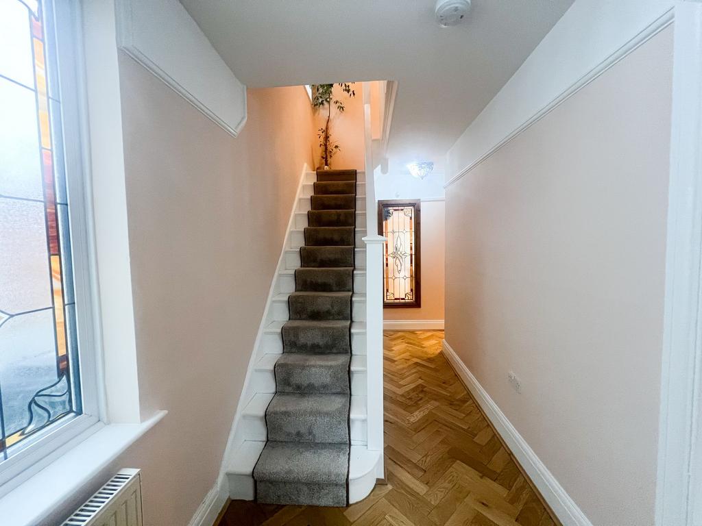 St. Barnabas Rd IG8
