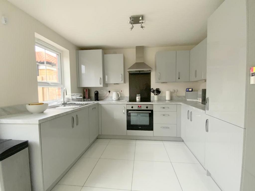 Resized IMG 2752..jpg