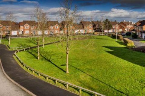 3 bedroom semi-detached house to rent, Kenwray Drive, Telford TF2