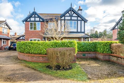 4 bedroom detached house to rent, Bostock Road, Bostock, Middlewich, Cheshire, CW10