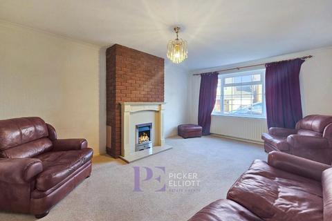 4 bedroom detached house for sale, Kingston Drive, Hinckley LE10