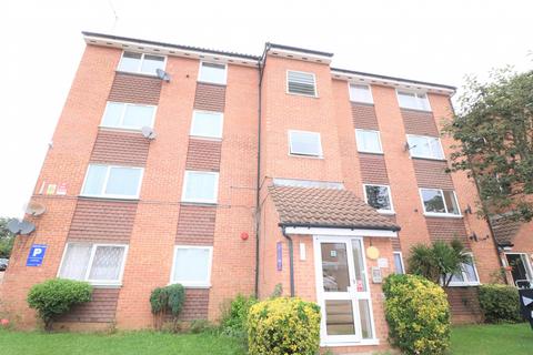 1 bedroom flat for sale, Gurney Close, Barking IG11