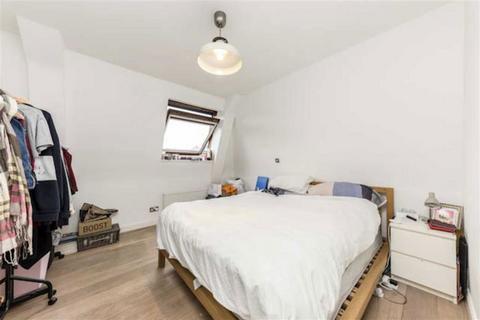 2 bedroom flat to rent, Narrow Street, London E14