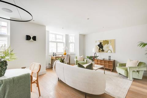 2 bedroom apartment for sale, Pilgrims Lane, Hampstead Village