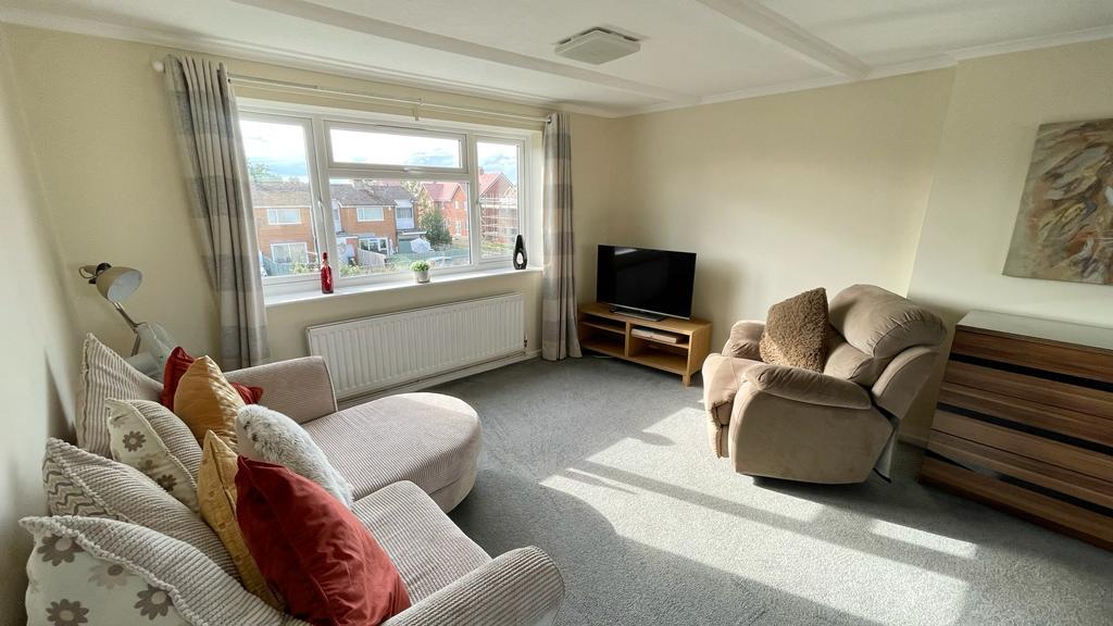 Modern 2-Bedroom Flat for Sale – Stylish &amp; Spac