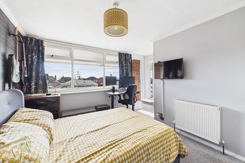 65 Chapel Road, Isle Of Grain, Rochester, ME3 0DP