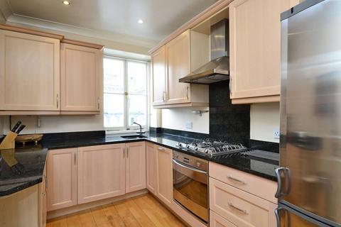 2 bedroom flat to rent, Queensberry Place, South Kensington, London, SW7