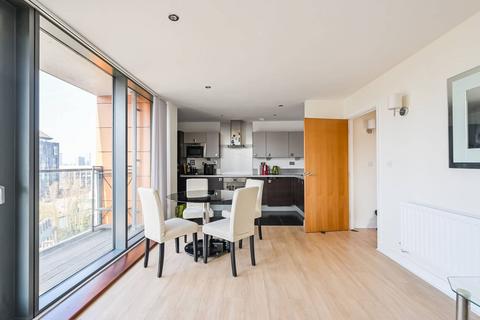 2 bedroom flat for sale, Blackwall Way, Canary Wharf, London, E14