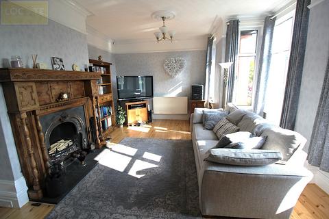 4 bedroom detached house for sale, Spennithorne Road, Urmston