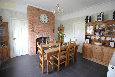 4 bedroom detached house for sale, Spennithorne Road, Urmston