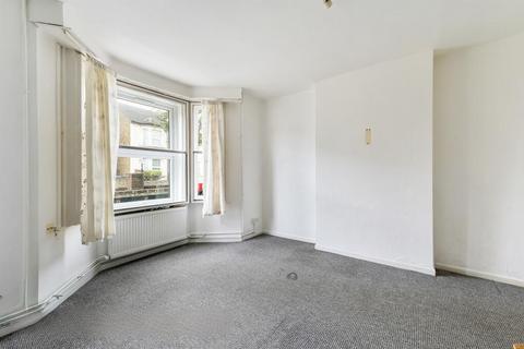 Studio for sale, Favart Road, London SW6