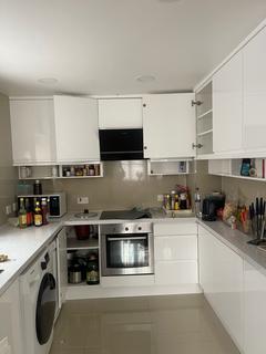 2 bedroom flat to rent, Angelica Drive, London, E66NS