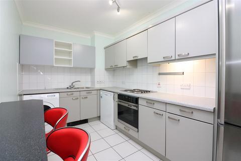 1 bedroom apartment to rent, Hera Court, Isle of Dogs, E14