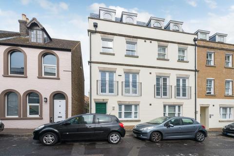 4 bedroom semi-detached house for sale, Albert Mews, 45 Albert Street, CT11