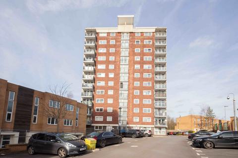 2 bedroom flat for sale, Lakeside Rise, Manchester M9