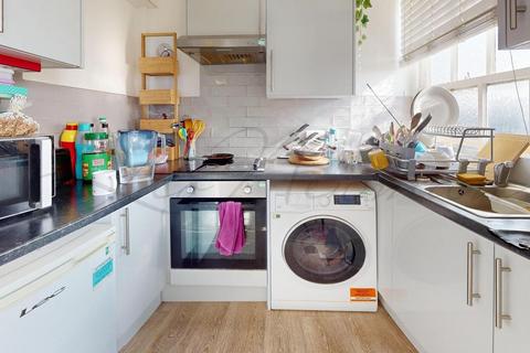 1 bedroom flat to rent, Park West, Edgware Road, W2