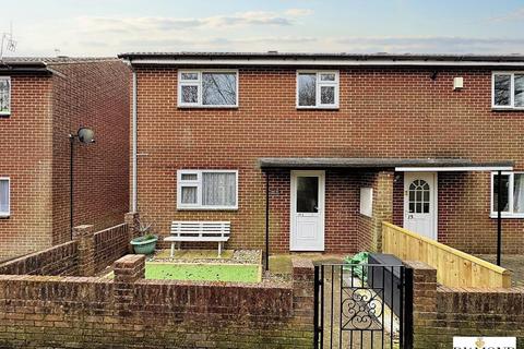 3 bedroom end of terrace house for sale, Cameron Close, Tiverton, Devon