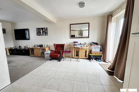 3 bedroom end of terrace house for sale, Cameron Close, Tiverton, Devon