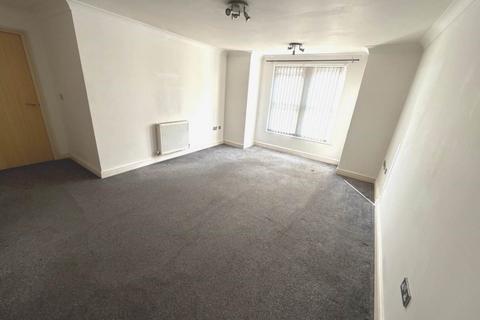 2 bedroom flat to rent, Bovey Court, Warrington