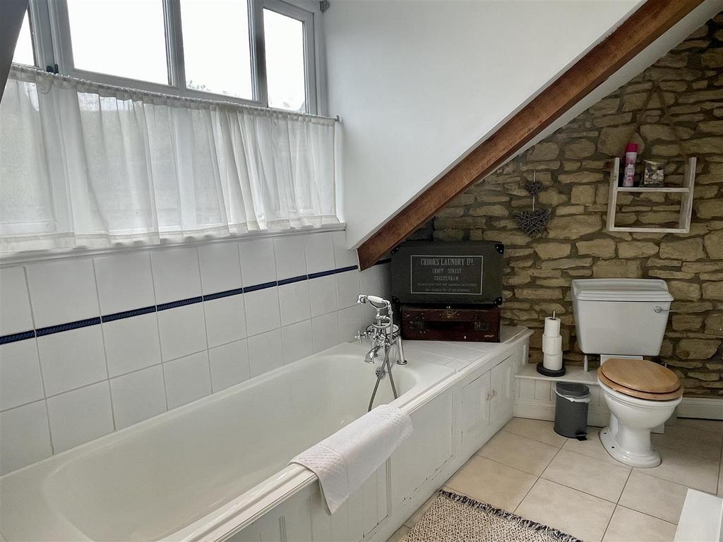 Bathroom.JPEG