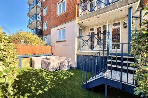 2 bedroom flat for sale, Anguilla Close, Eastbourne