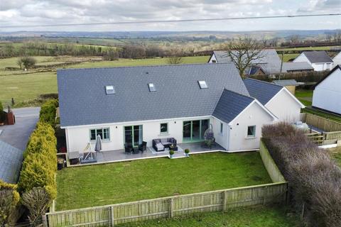 5 bedroom detached bungalow for sale, Blaenwaun, Blaenwaun, Whitland