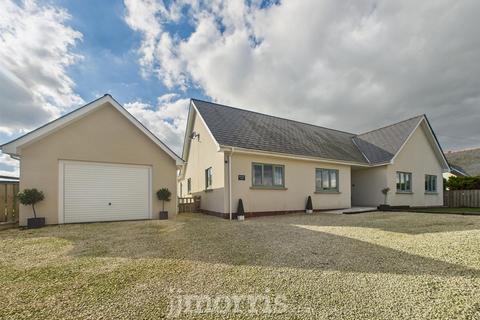 5 bedroom detached bungalow for sale, Blaenwaun, Blaenwaun, Whitland