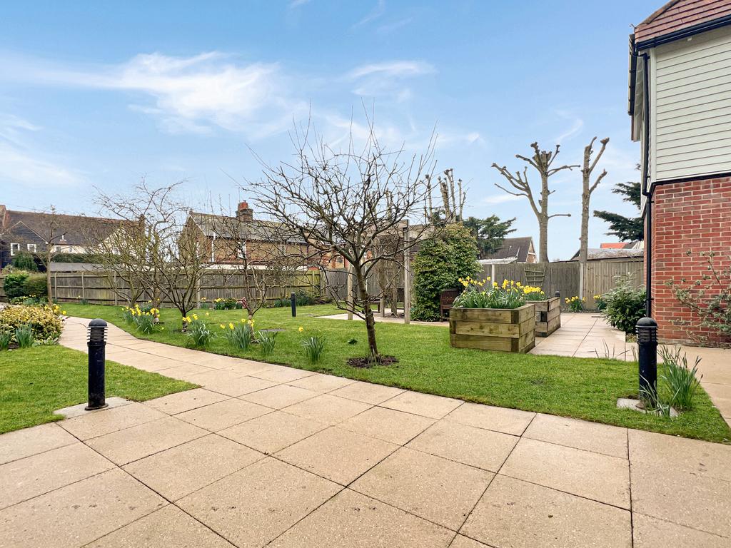 Beautifully Maintained Communal Gardens