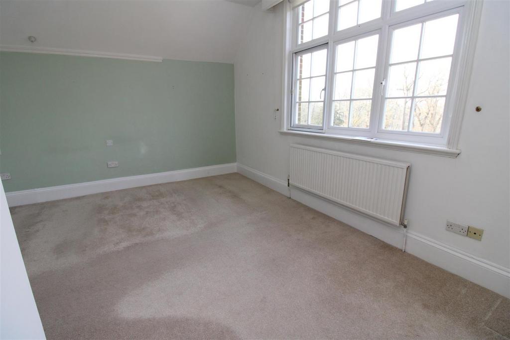Bedroom 2.JPG