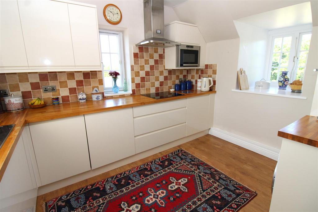 Kitchen.JPG