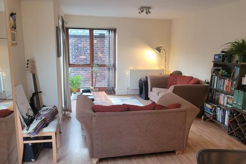 2 bedroom apartment to rent, Parsonage Road, Manchester M20