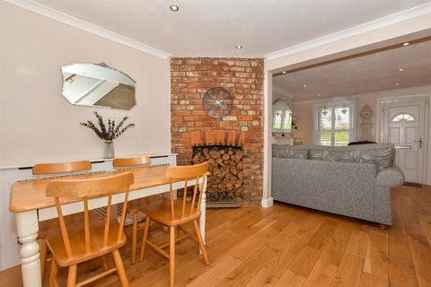 2 bedroom end of terrace house for sale, Rochester Road, Aylesford, Kent