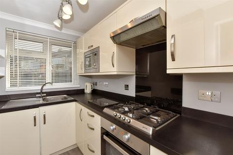 2 bedroom end of terrace house for sale, Rochester Road, Aylesford ME20