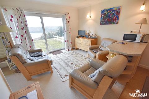 2 bedroom apartment for sale, Devon Court, Freshwater East, Pembroke