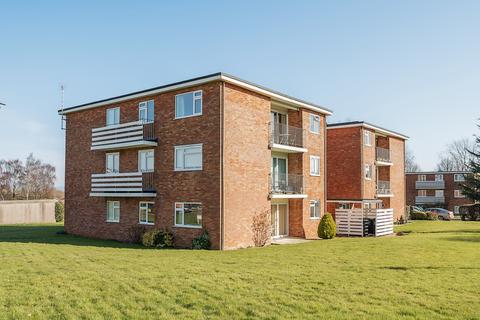 2 bedroom flat for sale, Minster Court