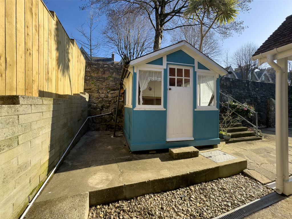Shed