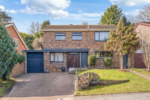 4 bedroom detached house for sale, Rose Bushes, Epsom