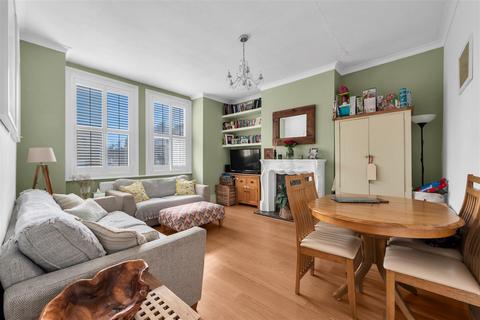Flat D, 1 Manor Road, Beckenham, BR3 5JB