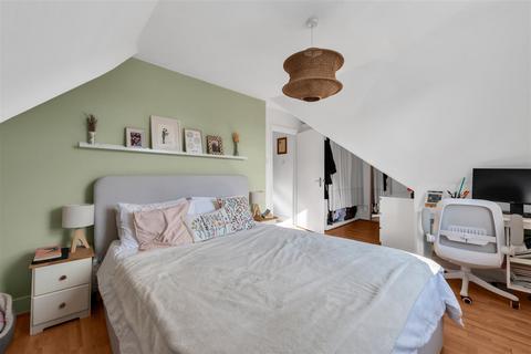 Flat D, 1 Manor Road, Beckenham, BR3 5JB