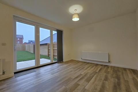 4 bedroom detached house to rent, Sandpit Close, Collingtree Park, Northampton NN4