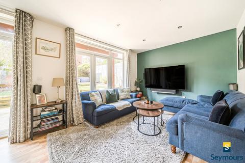 9 Macdowall Road, Guildford, GU2 9LD