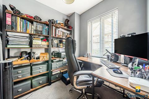 9 Macdowall Road, Guildford, GU2 9LD