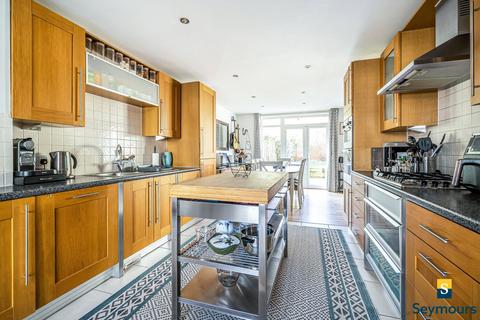 9 Macdowall Road, Guildford, GU2 9LD