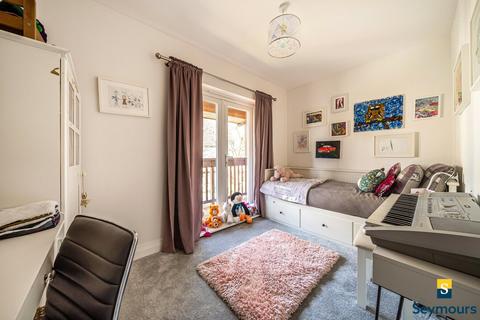 9 Macdowall Road, Guildford, GU2 9LD