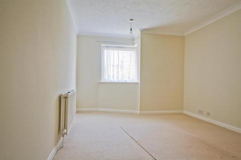 1 bedroom apartment to rent, Whitelands, Franklynn Road, Haywards Heath, West Sussex, RH16