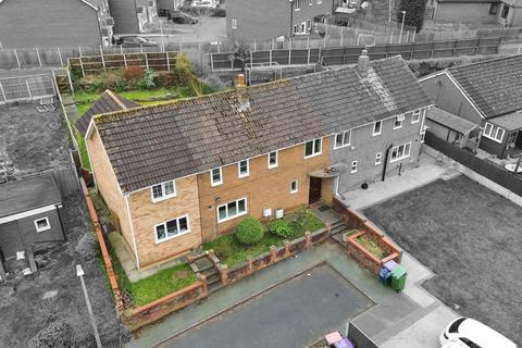 4 bedroom semi-detached house for sale, Gibbons Road, Telford TF2