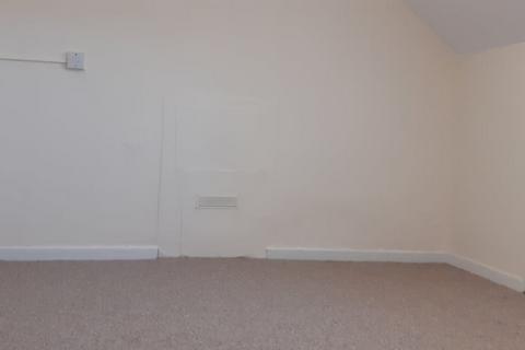 2 bedroom flat to rent, Cornfield Terrace, St Leonards-on-Sea, TN37