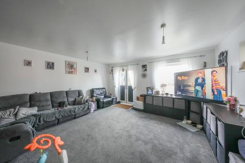 4 bedroom end of terrace house for sale, Christmas Place, The Staiths, Gateshead, NE8