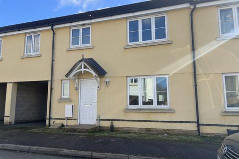 3 bedroom terraced house to rent, Trafalgar Drive, Great Torrington, Devon